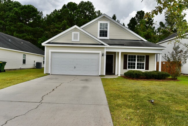 Foto del edificio - 5 Bedroom/3 Bathroom Home In Pooler!