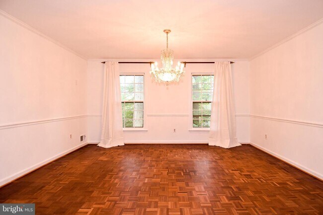 Foto del edificio - 4033 41st St N