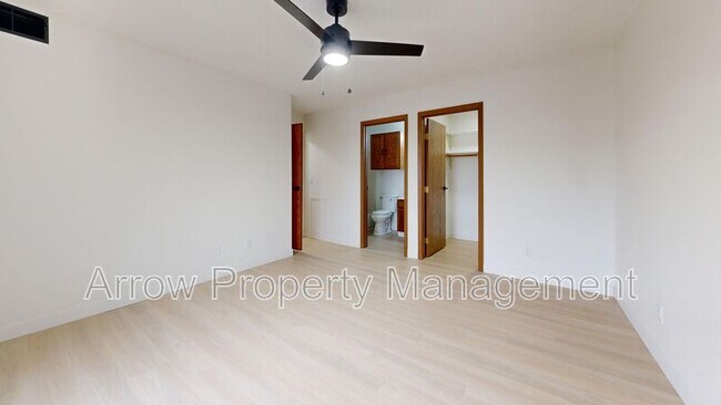 Building Photo - 205 E Arbor Ave