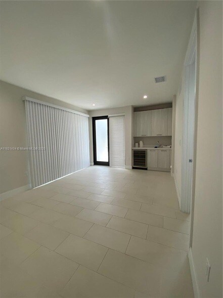 Foto del edificio - 8251 NW 47th Terrace