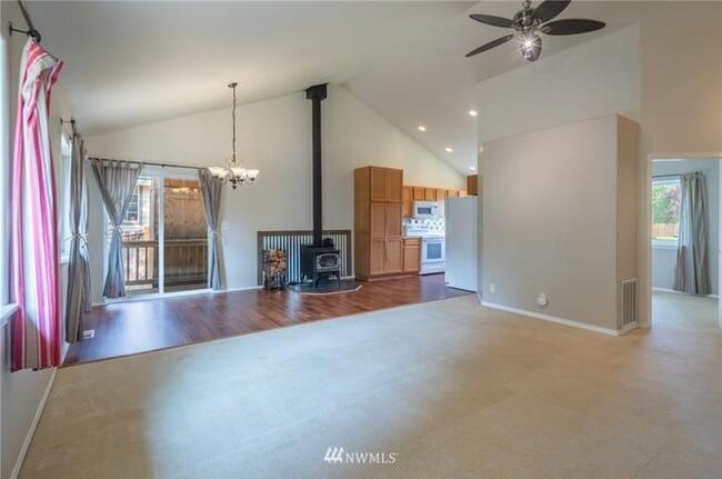 Building Photo - 907 Marian Dr