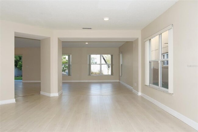 Foto del edificio - 2705 Amanda Kay Way