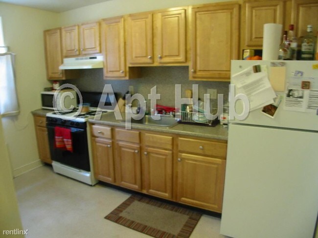 Building Photo - 2 br, 1 bath  - 262 Harvard St
