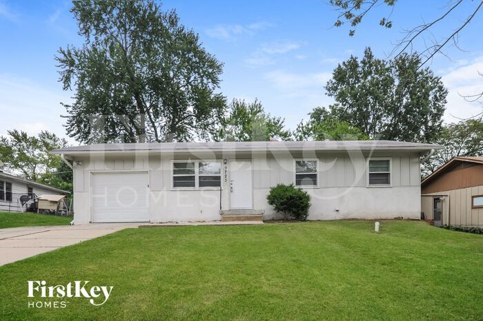 Foto principal - 9723 James A Reed Rd