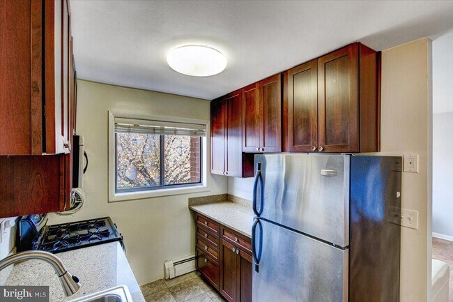 Foto del edificio - 5232 North Capitol St NW