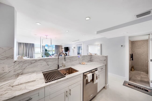 Photo - 5838 Collins Ave Apartment