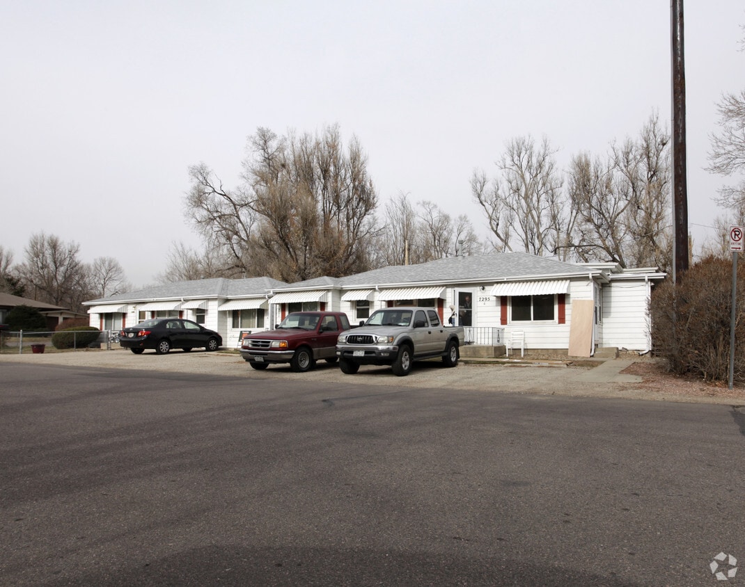 Building Photo - 12th Avenue Cottages