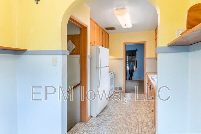 Foto del edificio - 3310 Rownd St