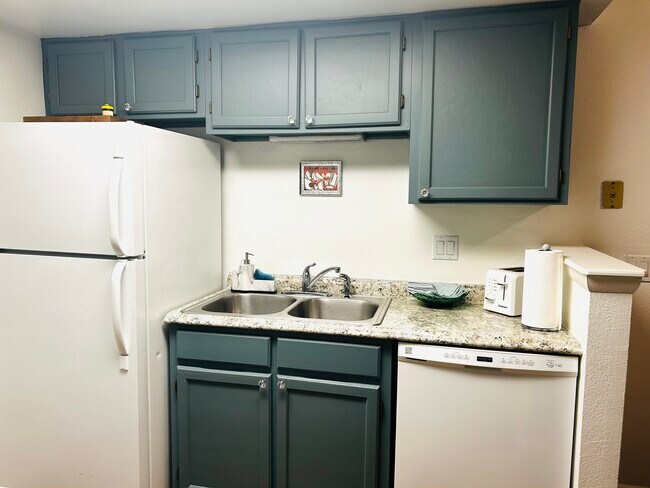 Foto del edificio - 910 S Walden St