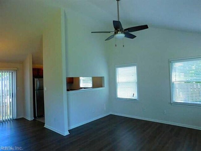 Foto del edificio - 4601 Guam St