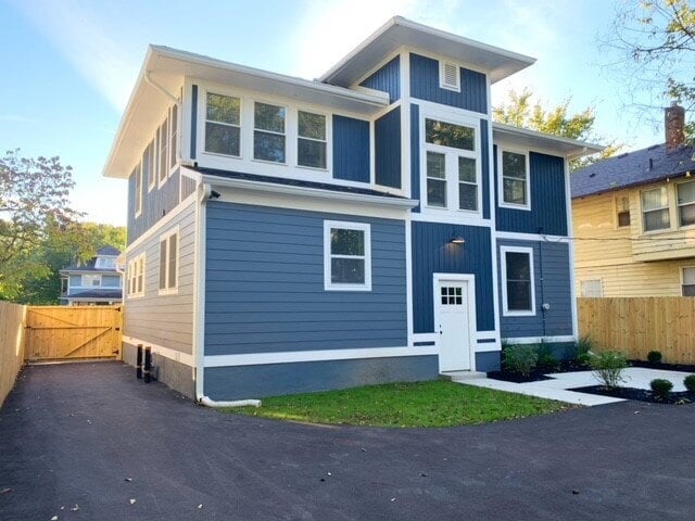 Photo - COLLEGE AVE- PROFESSIONALLY REMODELED 5BR/3/5BA HOME AVAILABLE NOW!