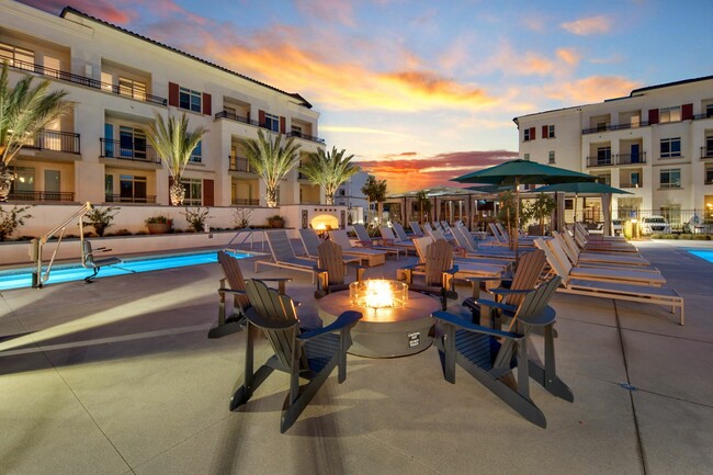 Poolside fire tables at Enclave Heritage Flats in Otay Ranch - Enclave Heritage Flats