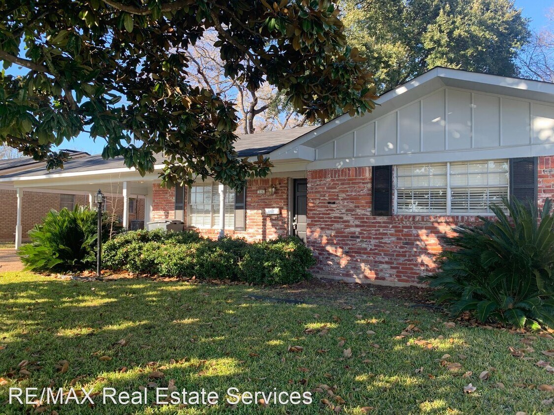 Foto principal - 2 br, 2 bath House - 326 Carroll