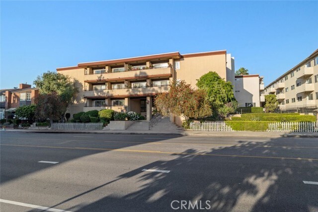 Foto principal - 5412 Lindley Ave