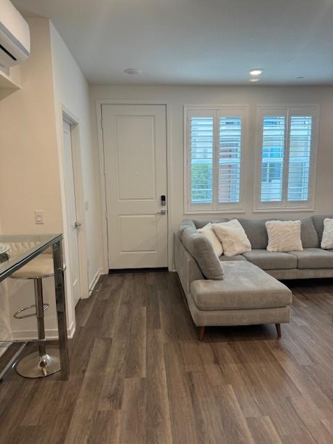 Front door access - 654 Lemon Ln