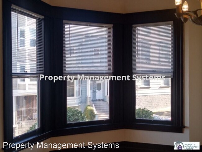 Foto del edificio - 2728-2730 Sutter St