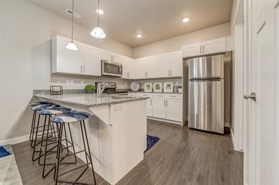 Foto del edificio - 279 N 670 E