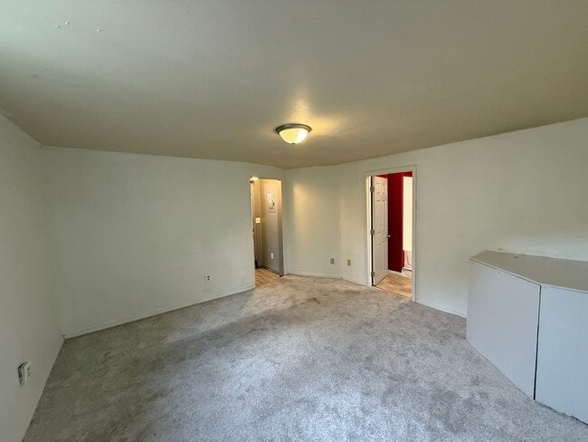 Building Photo - 1908 3rd Ave