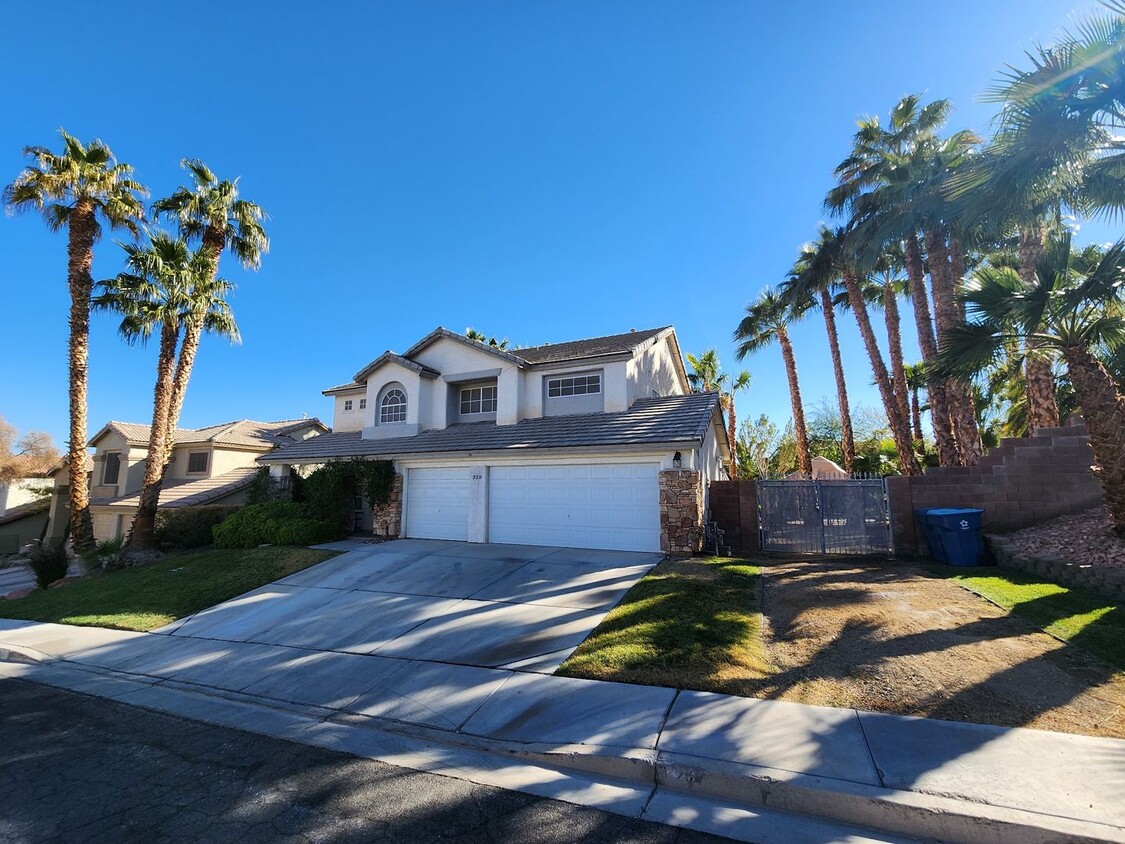 Primary Photo - Green Valley Rental with a Pool