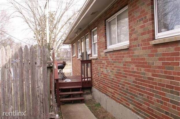 Building Photo - 2 br, 1 bath Apartment - 5871 Roosevelt Place