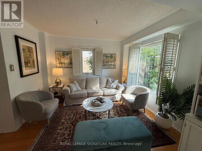 Photo du bâtiment - 2350-2350 Grand Ravine Dr