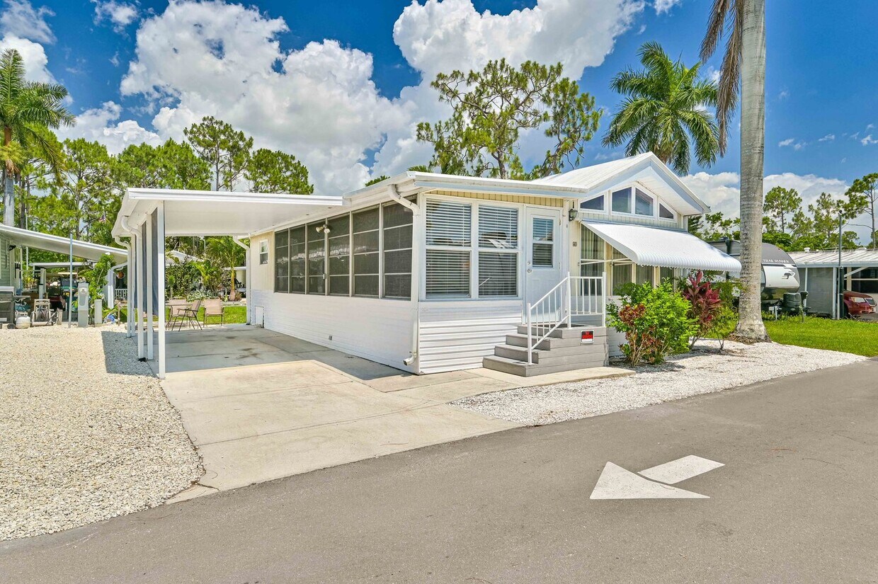 Primary Photo - ** Bonita Springs 1/1 Manufactured Home ~ ...