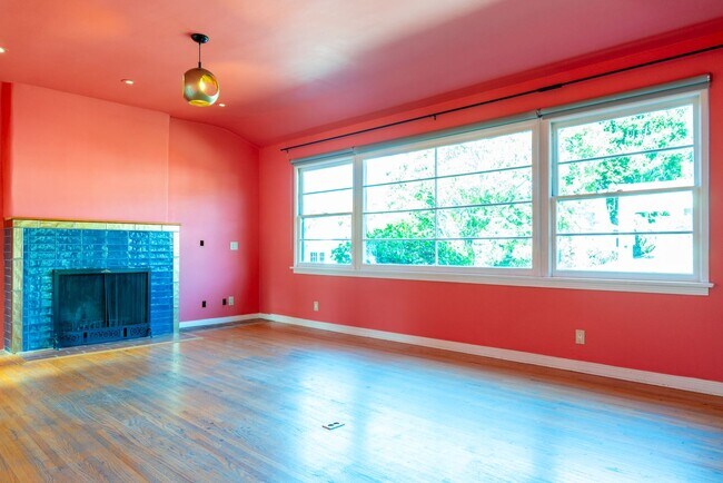 Foto del edificio - Vibrant 2b2b Franklin Hills / Los Feliz Home - Private Yard - Central HVAC