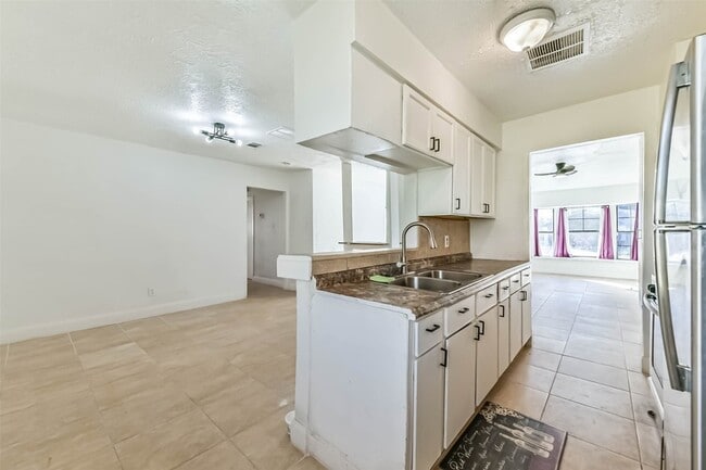 Foto del edificio - 11411 Murr Way