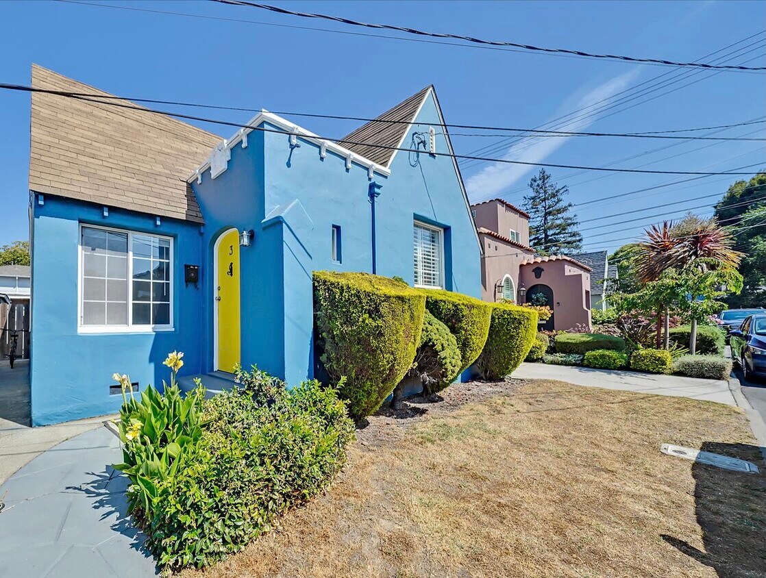 Primary Photo - 3 Winchester Pl
