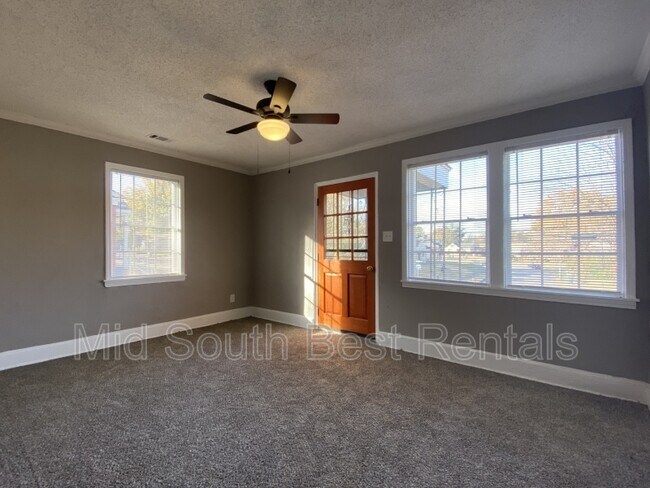 Foto del edificio - 1354 Cooper St