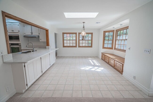 Foto del edificio - Old Orchard 1 - 4 Bedroom Home in Valencia!