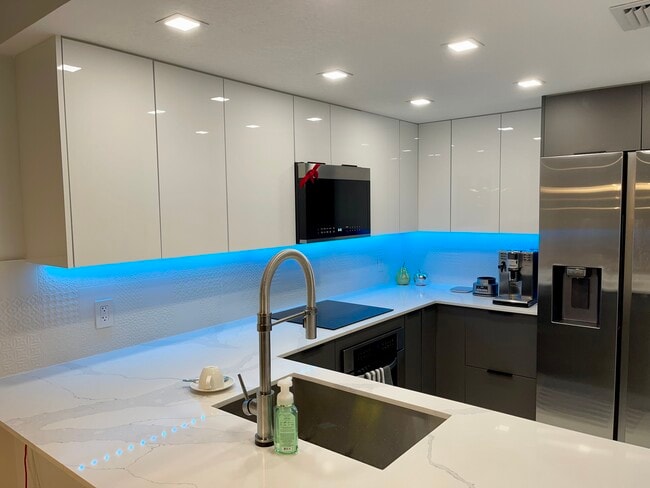 Foto del edificio - 280 SW 20th Rd