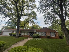 Building Photo - 2312 W 65th Ave