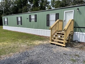 Building Photo - 1423 Central Pointe Park