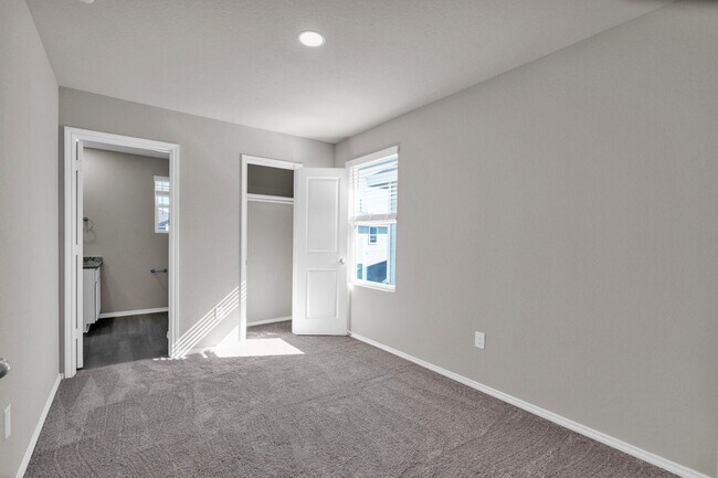 Foto del edificio - 9426 Apple Ridge Ln