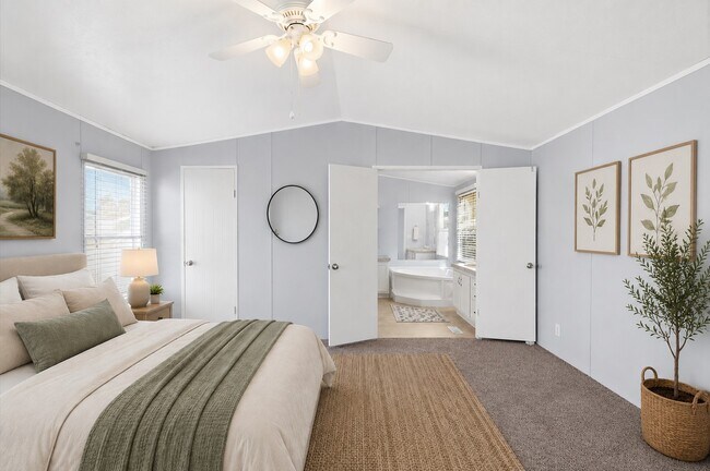 Foto del edificio - 12701 Paradise View Ct W