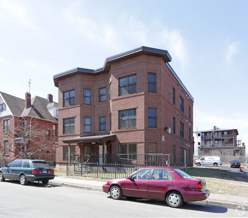 Building Photo - 89-95 Chestnut St