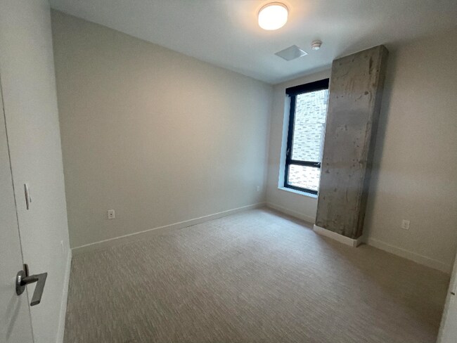 Building Photo - 1510 Market St