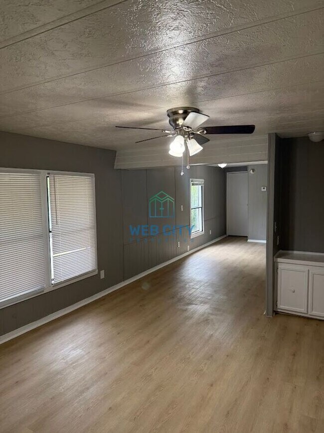 Foto del edificio - 7825 County Rd