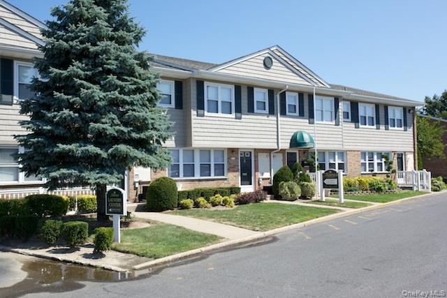 Riverhead Apartments For Rent
