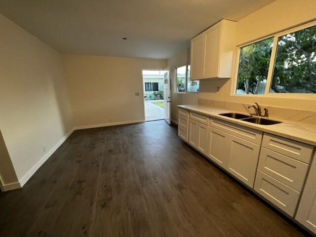 dinning room and kitchen - 8562 Santa Fe Ave