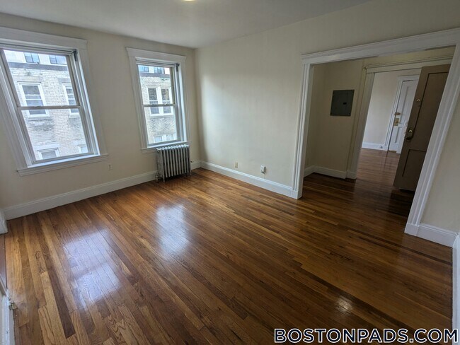 Foto del edificio - 131 Washington St