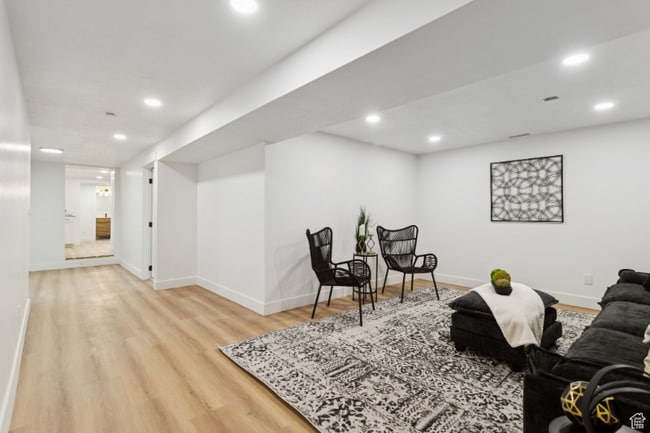 Building Photo - 155 W 800 N