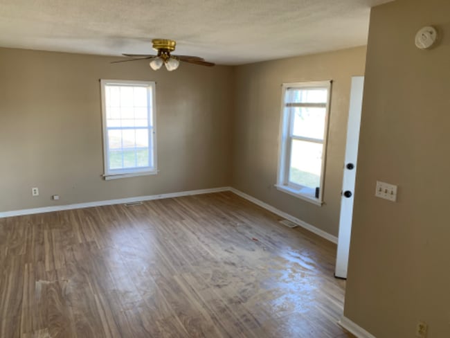 Photo - 728 Watt St Apartment