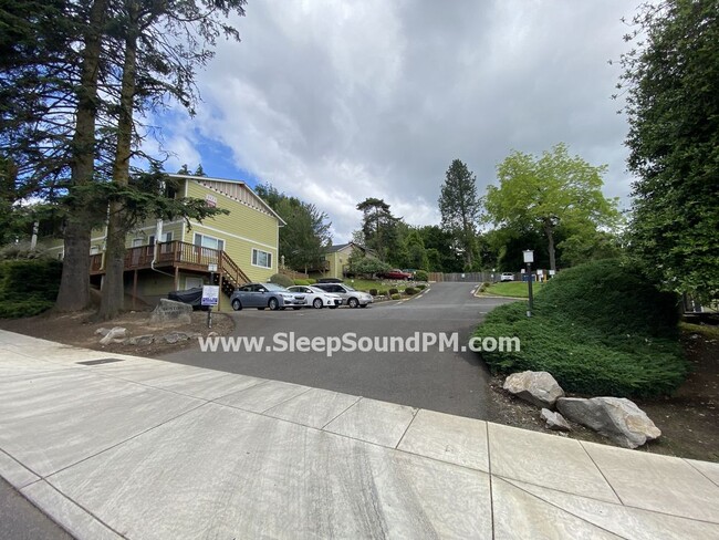 Building Photo - 3123-3153 SW Dolph Ct