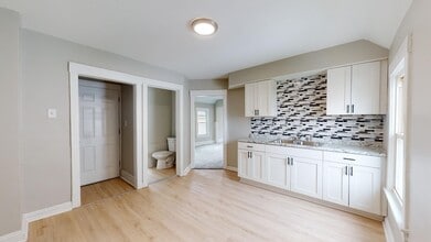 Building Photo - 3609 W 47th St