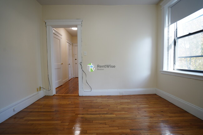 Building Photo - 1156 Commonwealth Ave