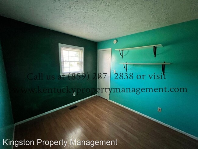 Building Photo - 2 br, 1 bath House - 313 E. Washington St.