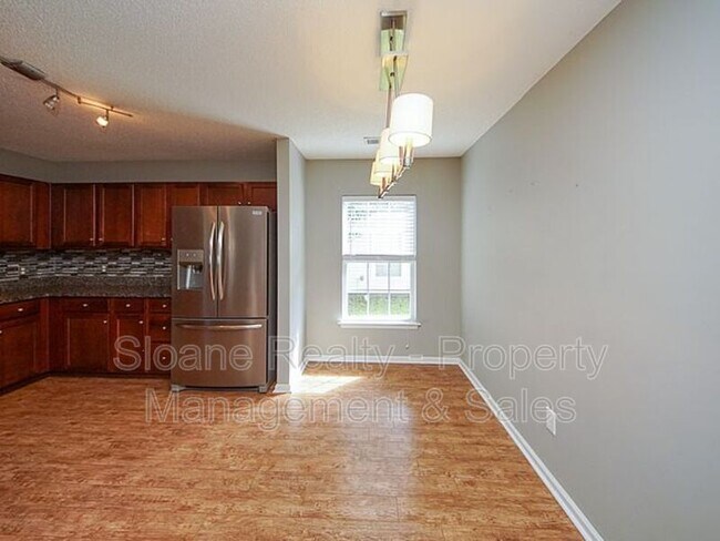 Building Photo - 1118 Deerberry Rd