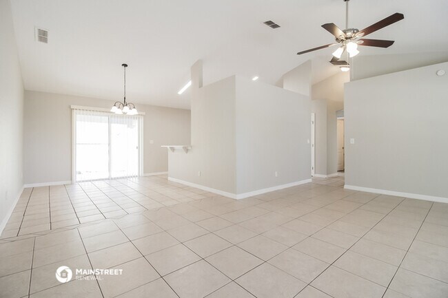 Foto del edificio - 1040 Scenic View Cir